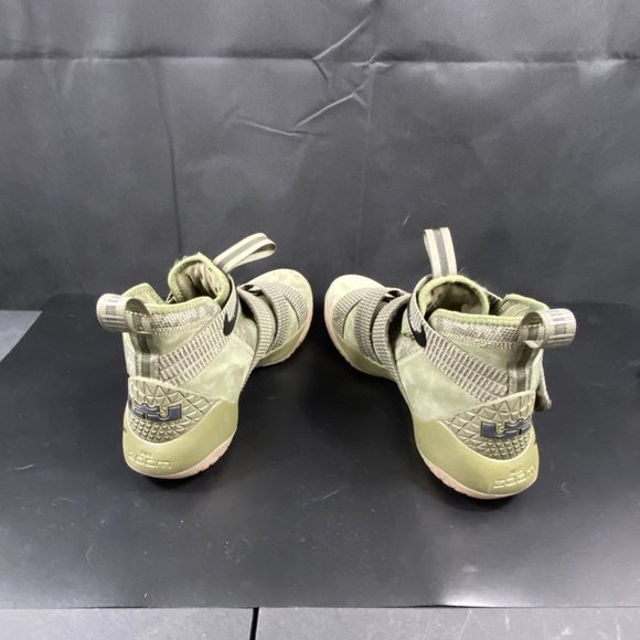 Nike Zoom Lebron XI II Sneakers 897646-200 Olive Military Camo Shoe MENS SZ 10.5 - Picture 10 of 11
